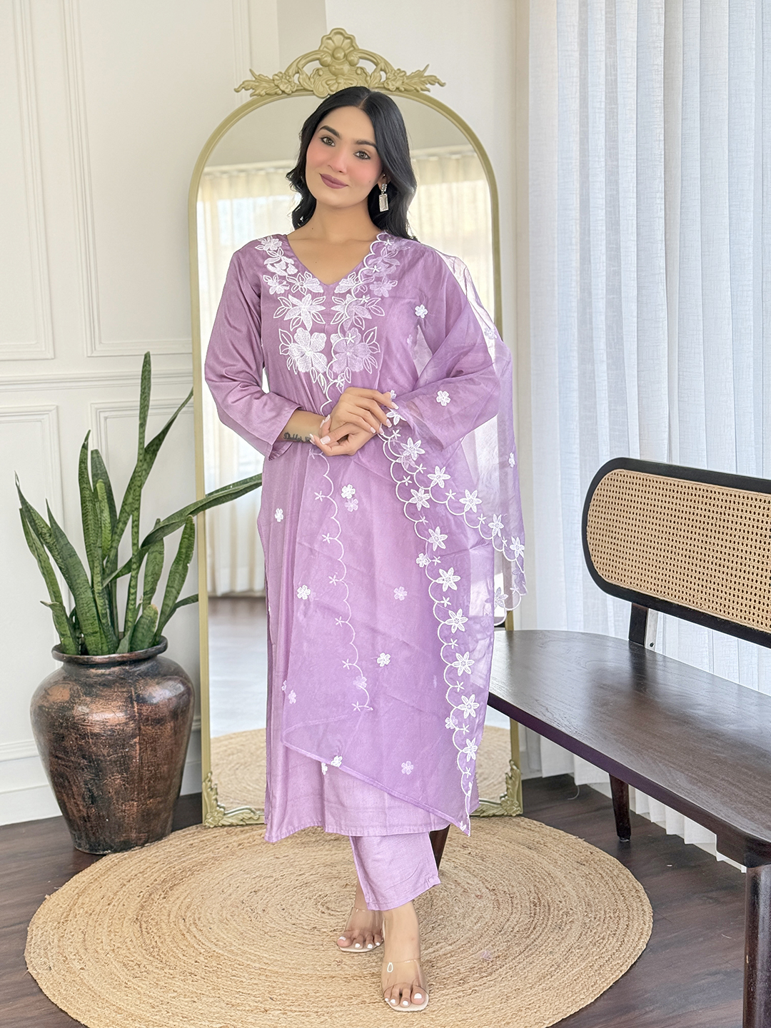 Elegant lavender kurti with delicate white floral embroidery and a matching sheer dupatta. - Image 5