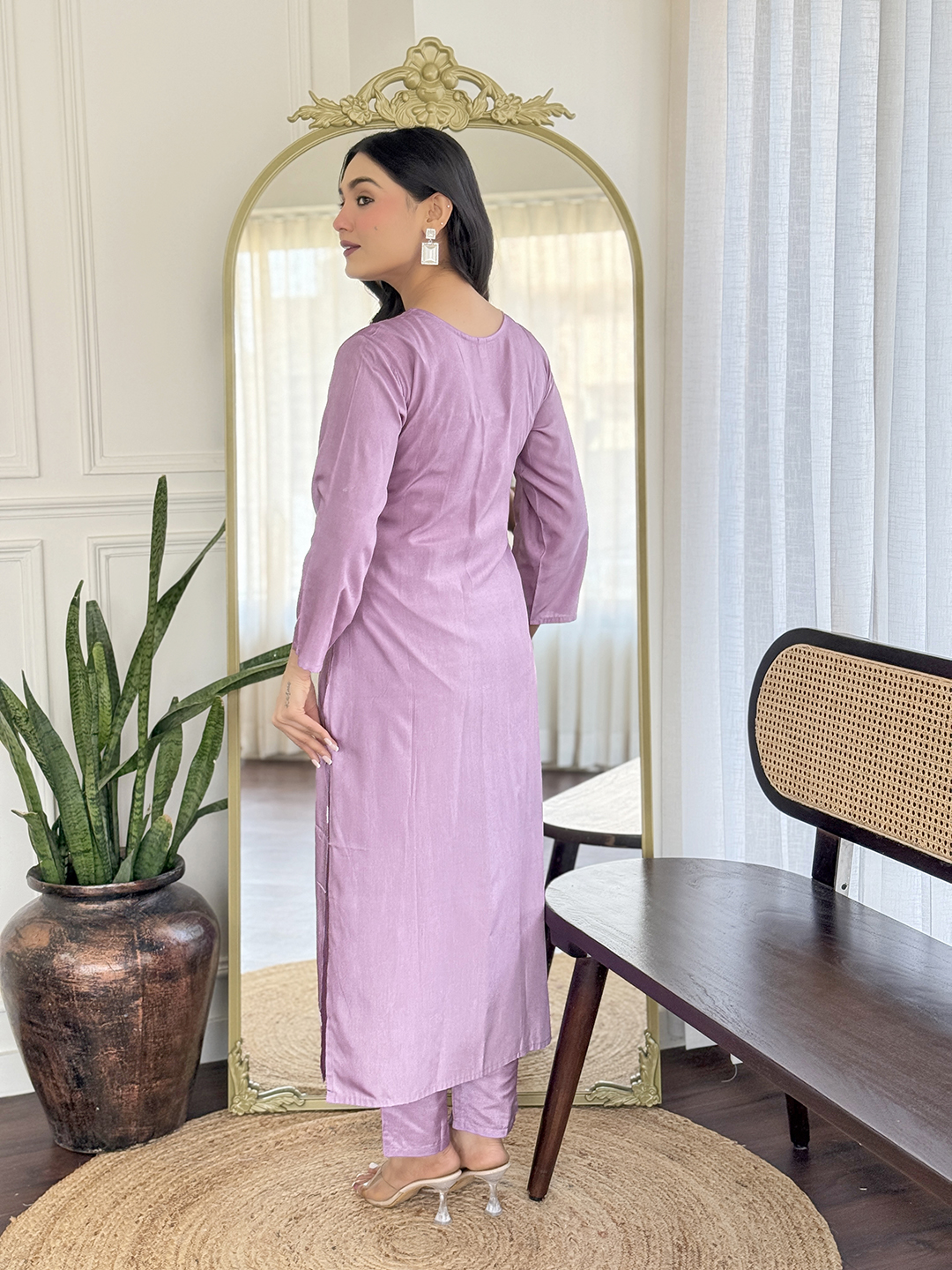 Elegant lavender kurti with delicate white floral embroidery and a matching sheer dupatta. - Image 7